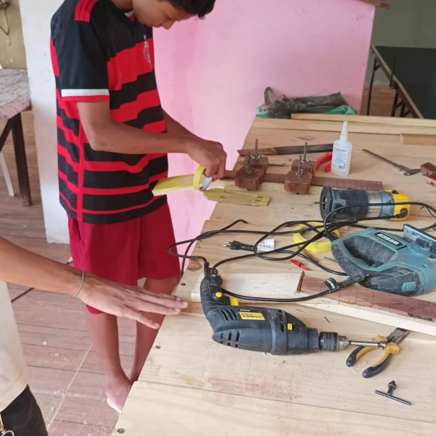 Instrumentos da oficina de luteria